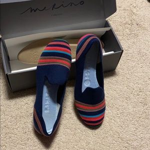 Rothy’s Navy Ribbon Stripe loafer size 7